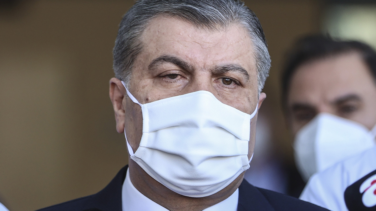 Fahrettin Koca'dan maske kararı için yeni açıklama! Herkes merakla bekliyordu