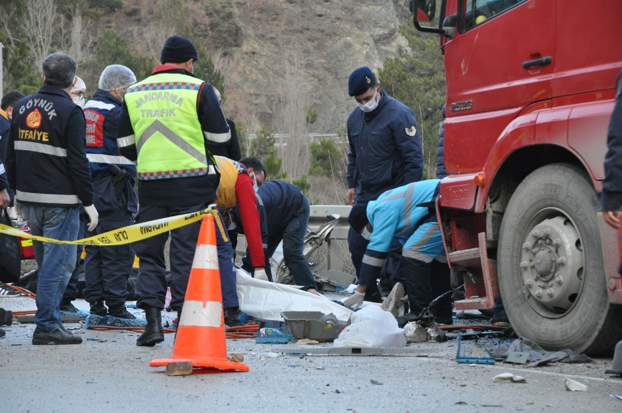 Bolu'da korkunç kaza! Aynı aileden 4 kişi hayatını kaybetti