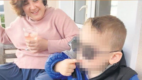 4 yaşındaki oğluna alkol içirip kenevir koklattı! Emlak kralının kızı bağımlı çıktı tedavi görecek