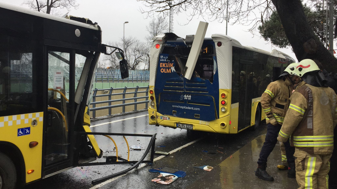 Sarıyer'de İETT otobüsleri çarpıştı Yaralılar var
