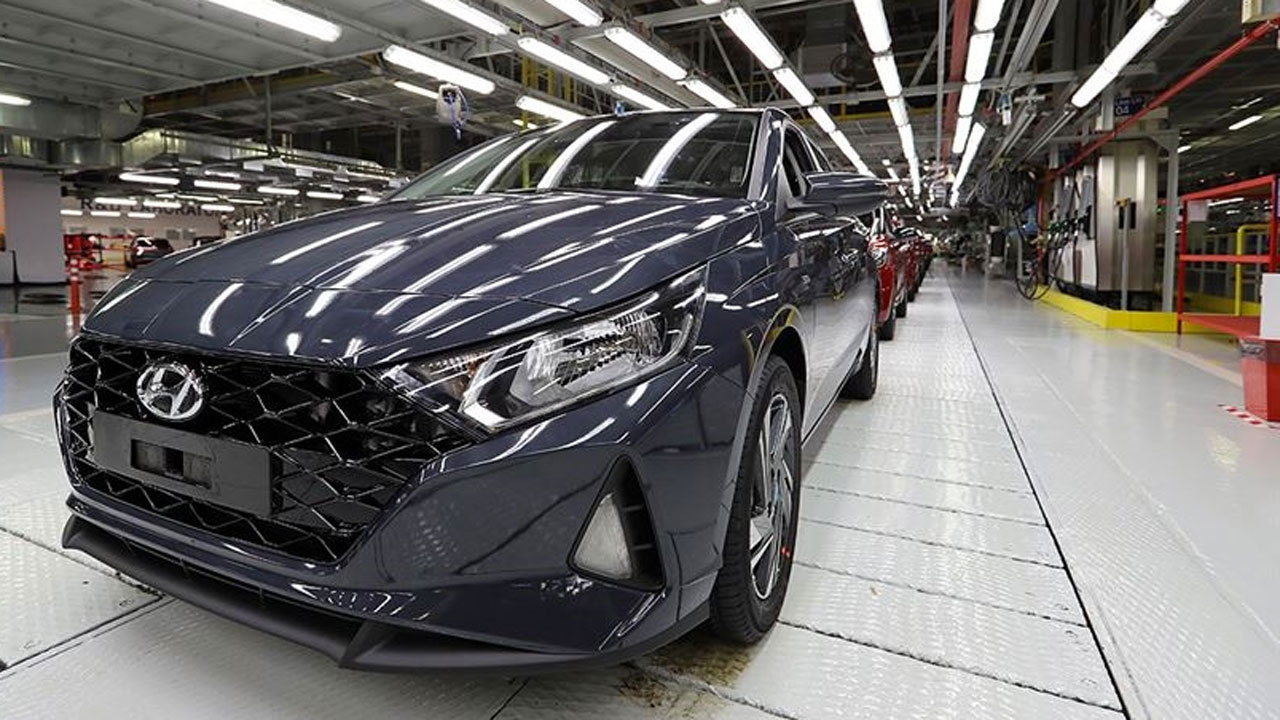 Hyundai i20 ve BAYON fiyatları yüzde 6-11 arasında düştü en tepedeki isim açıkladı
