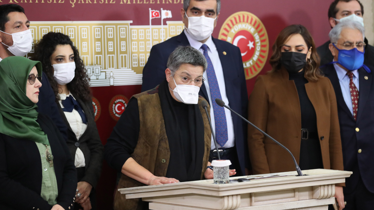 Türk Tabipler Birliği Başkanı Meclis'te tehdit etti: Sağlık sistemini durdururuz