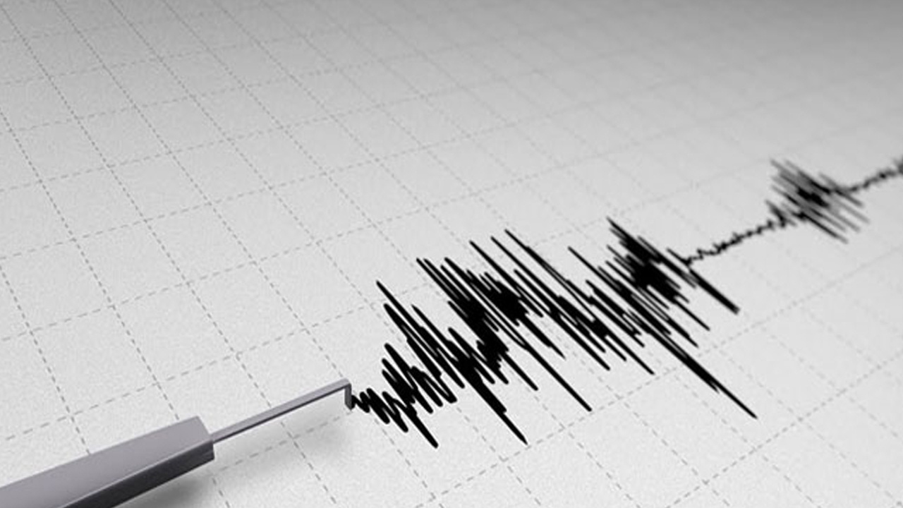 Ege Denizi'nde 5.3 büyüklüğünde deprem! AFAD'dan açıklama geldi