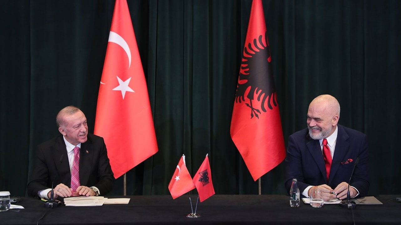 Cumhurbaşkanı Erdoğan'dan FETÖ mesajı: Arnavutluk'tan kararlı adımlar bekliyoruz