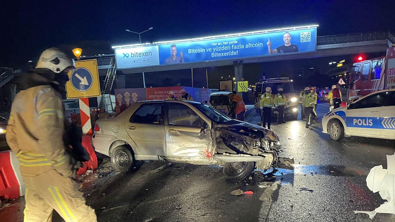 Maltepe'de kaza sonrası çekici bekleyen sürücü başka aracın çarpması sonucu öldü