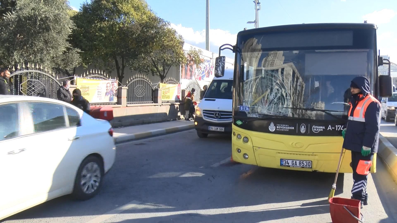 Esenyurt'ta karşıdan karşıya geçen kadına İETT otobüsü çarptı