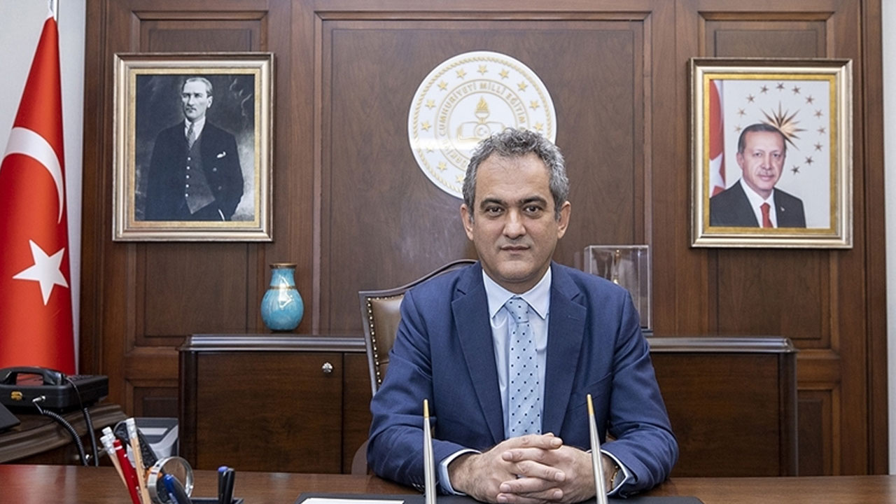 Milli Eğitim Bakanı Mahmut Özer'den 'yarıyıl tatili' ve öğretmen ataması açıklaması