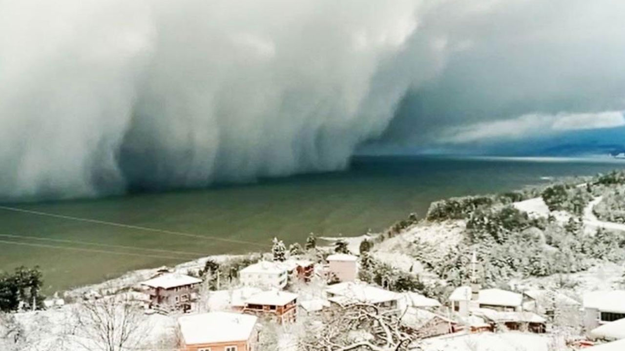 Bulutlar denizle birleşti, ortaya muhteşem görüntü çıktı