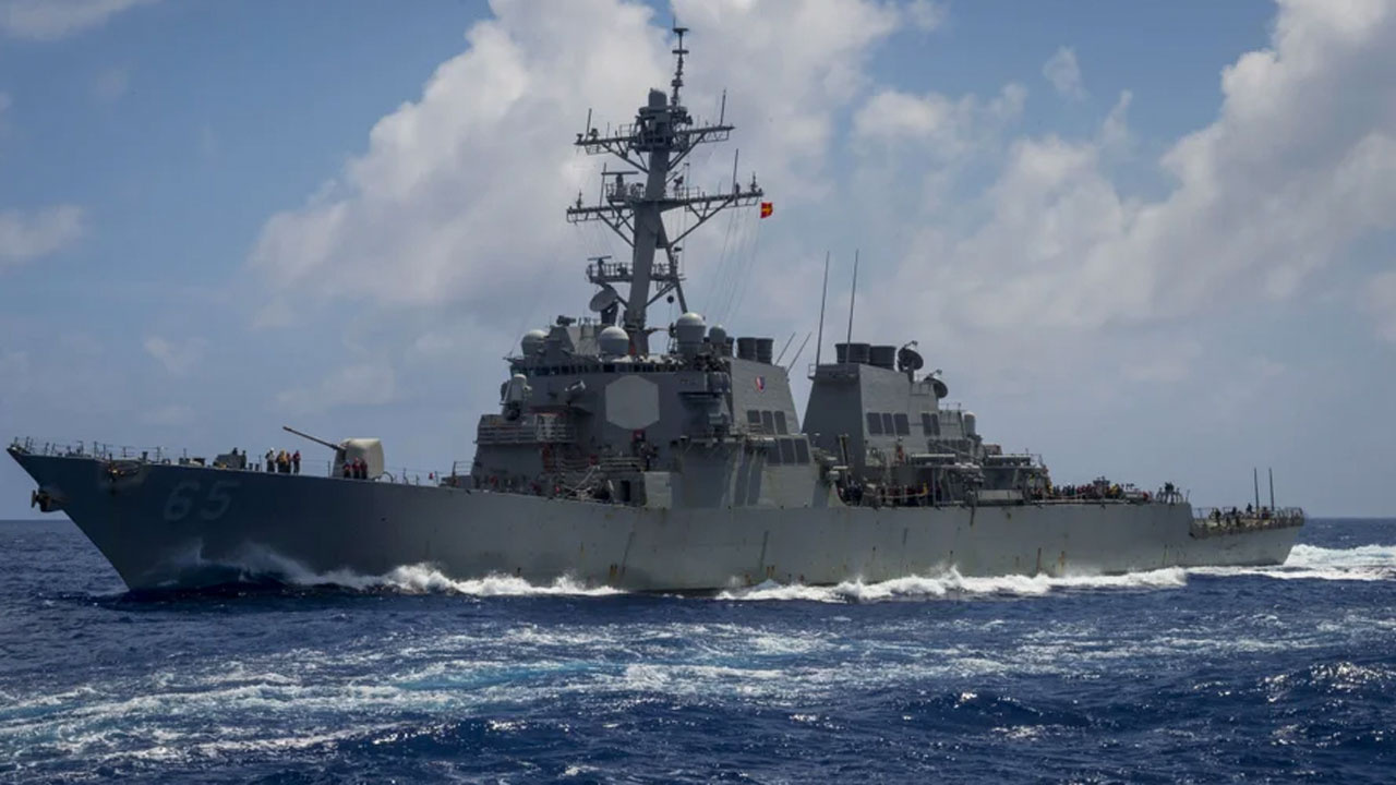 Çin'den ABD savaş gemisine uyarı ciddi sonuçları olur