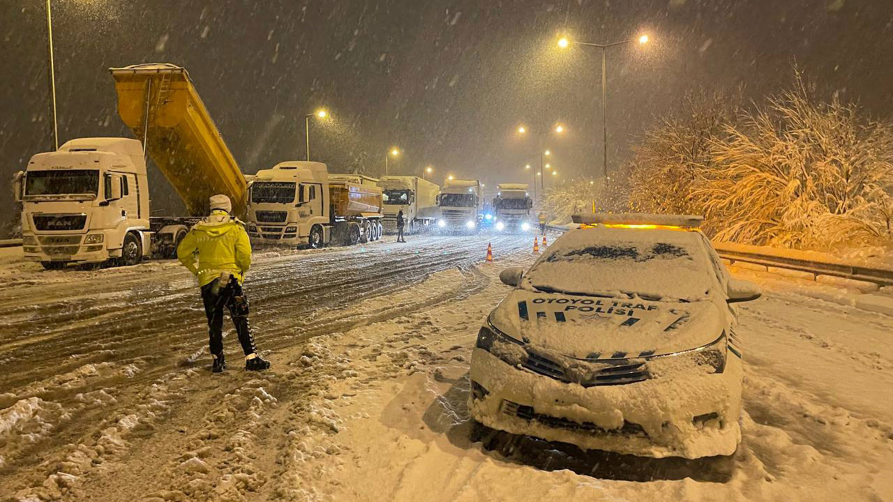 Bolu Dağı D100 İstanbul Ankara yolu açıldı mı? Karayollarından son dakika haberi