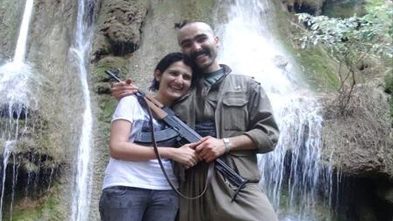 Teröristle fotoğrafı çıkan HDP'li Semra Güzel hakkında fezleke