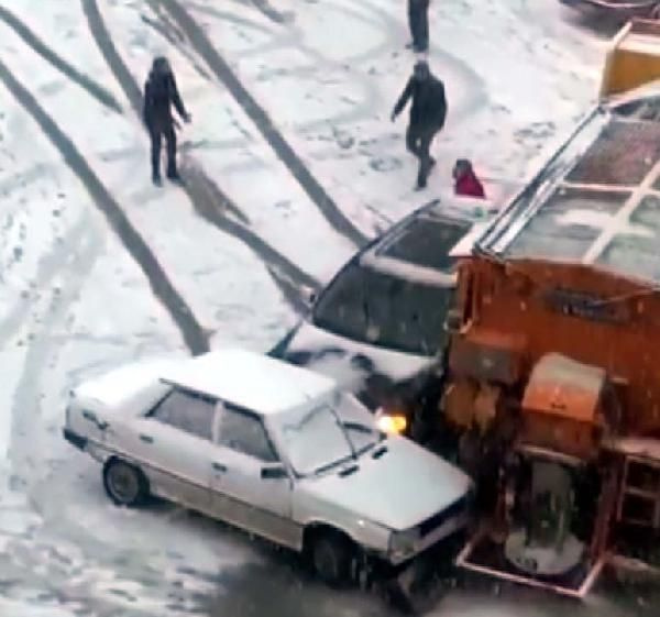 Kar hasarını trafik sigortası ödüyor mu? Binlerce sürücünün merak ettiği soruya yanıt