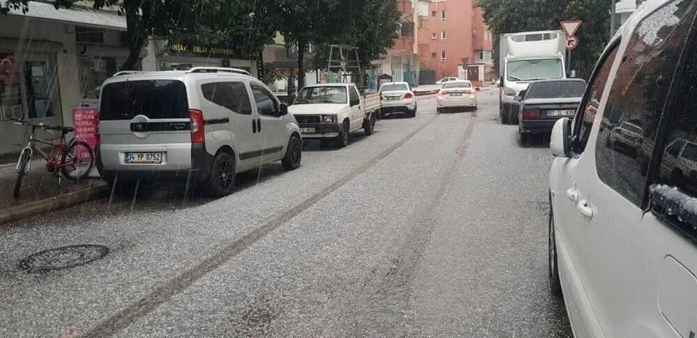 Antalya Alanya'ya 53 yıl aradan sonra kar yağdı