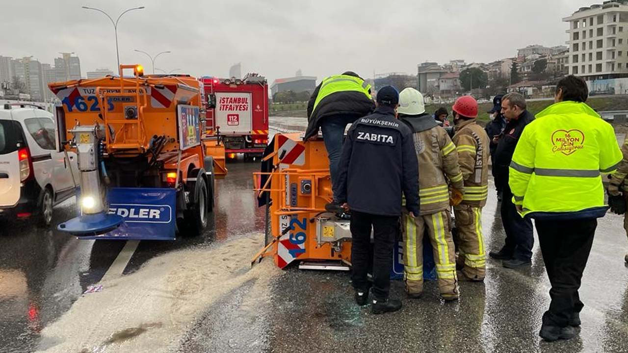 İBB'nin kar küreme aracı devrilmişti Sürücüsü alkollü çıktı!