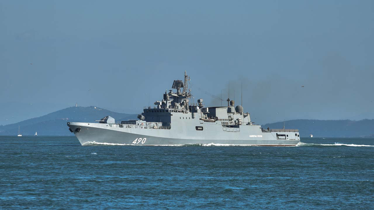 Rus savaş gemileri Karadeniz'de tatbikat yapacak