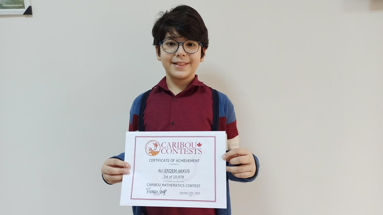 Osmaniyeli öğrenci, Matematik Yarışması'nda dünya şampiyonu oldu