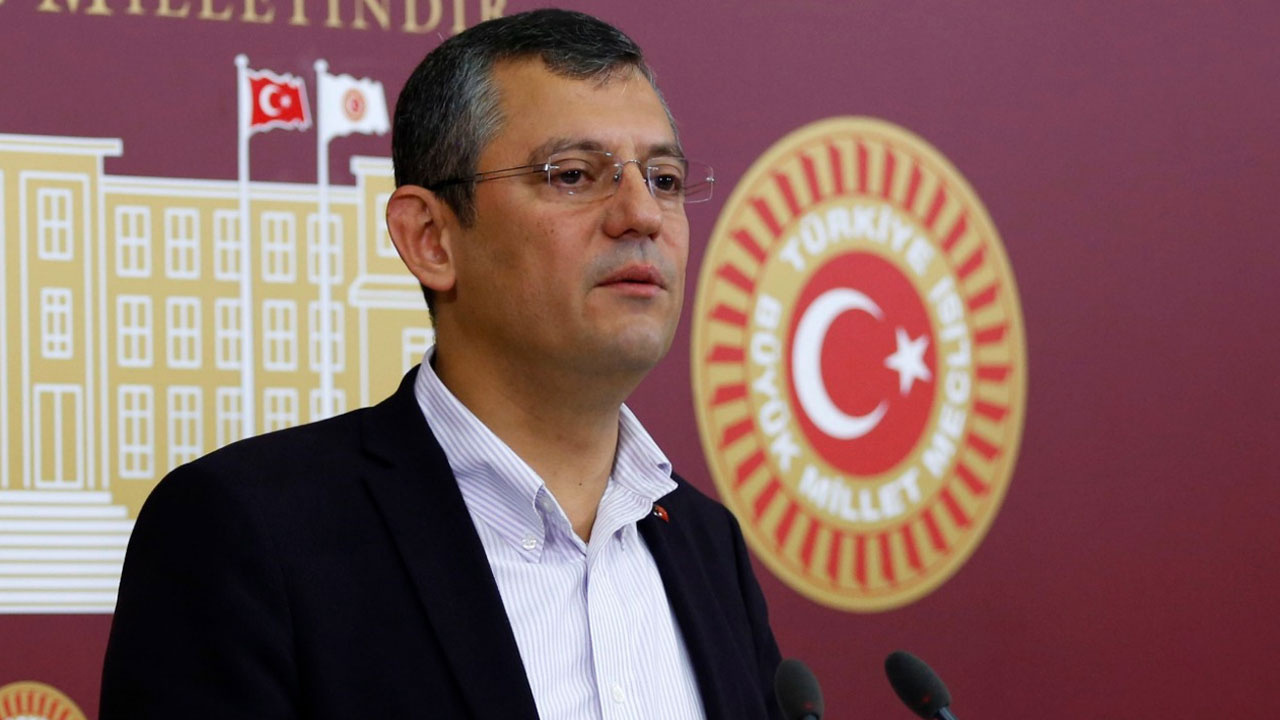 Sedef Kabaş'ın ardından CHP'nin sunduğu olay kanun teklifiyle ilgili Özgür Özel'den açıklama