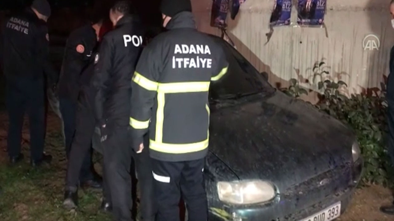 Adana'da bir kişi kaza yaptığı otomobilde uyuya kaldı