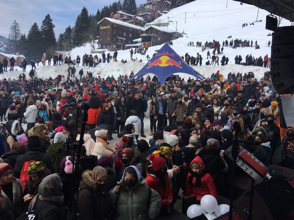 Ayder Kar Festivali'nin ilk günü renkli görüntülerle başladı