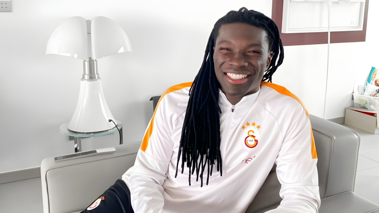 Galatasaray'da beklenen Gomis gelişmesi! 1.5 yıllık imza atacak