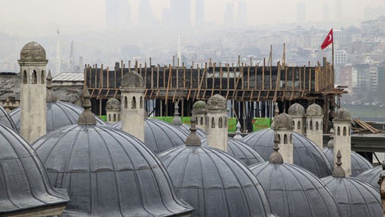 Süleymaniye Camisi'ne inşaat darbesi! Fatih Altaylı'dan çağrı geldi: Sonradan küsmeyin şimdi durdurun