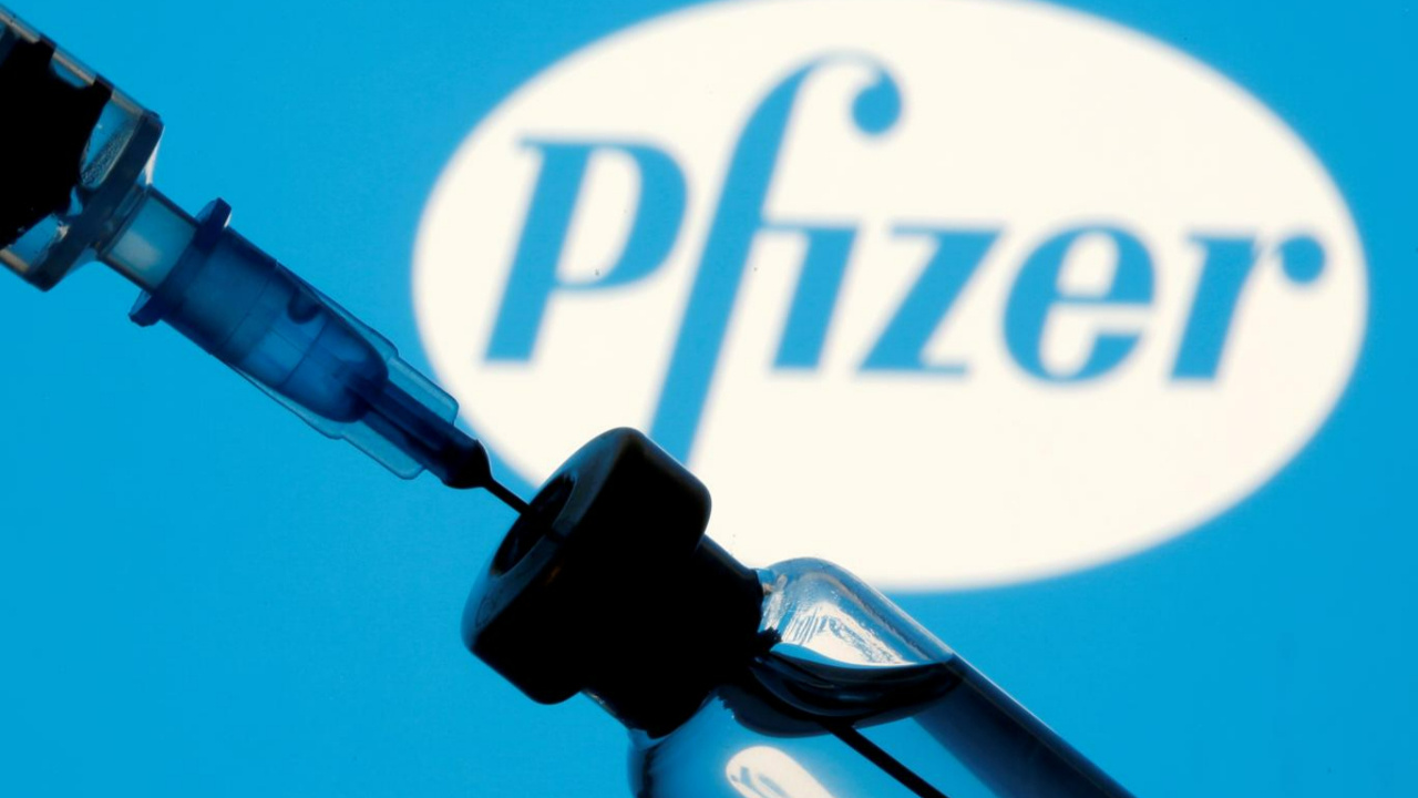 Pfizer'den koronavirüs aşısıyla ilgili flaş tahmin! Rekor düzeyde gelir bekleniyor