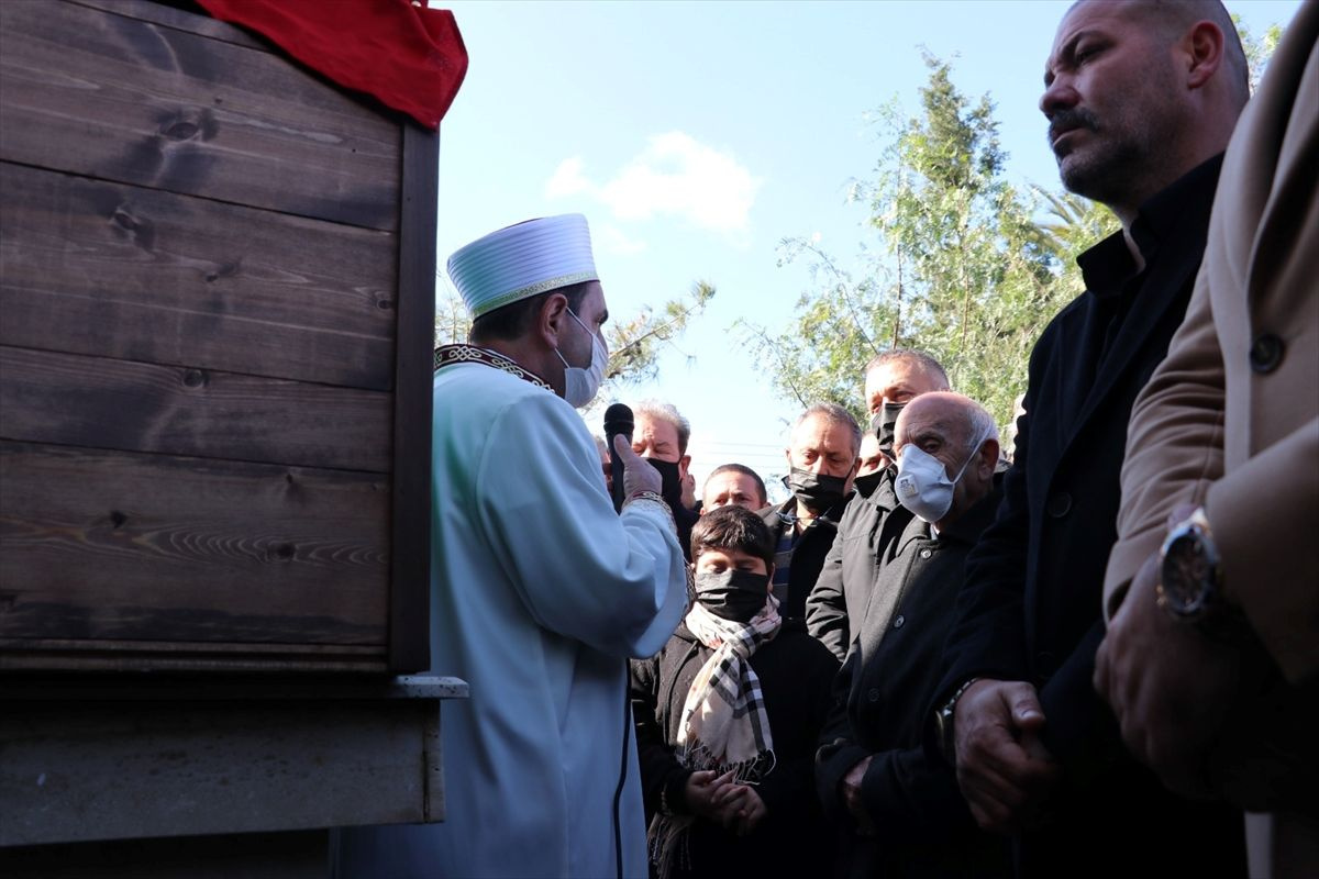 Halil Falyalı Türk ve KKTC bayrakları örtülü tabutla gömüldü! Söylemez Kardeşler Çetesi lideri İstanbul'da sorguda