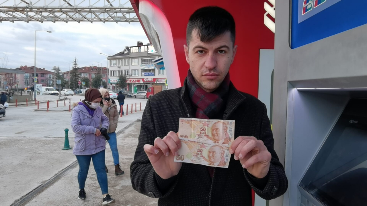 Bursa'da ATM'den çekti paradaki hatayı görünce inanamadı! 1000 katına satışa çıkardı