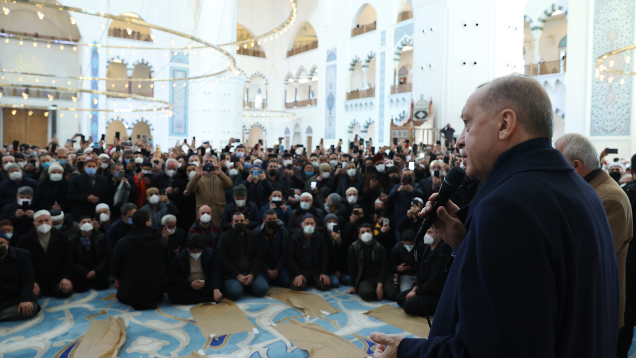 Cumhurbaşkanı Erdoğan koronavirüsü atlattığı için hatim duası yapıldı