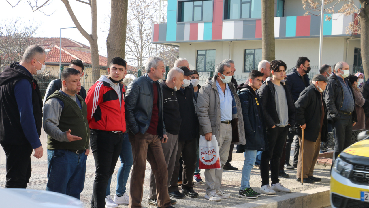 Edirne'de 2 otomobil çarpıştı! Kazayı gören vatandaşlar film gibi izledi