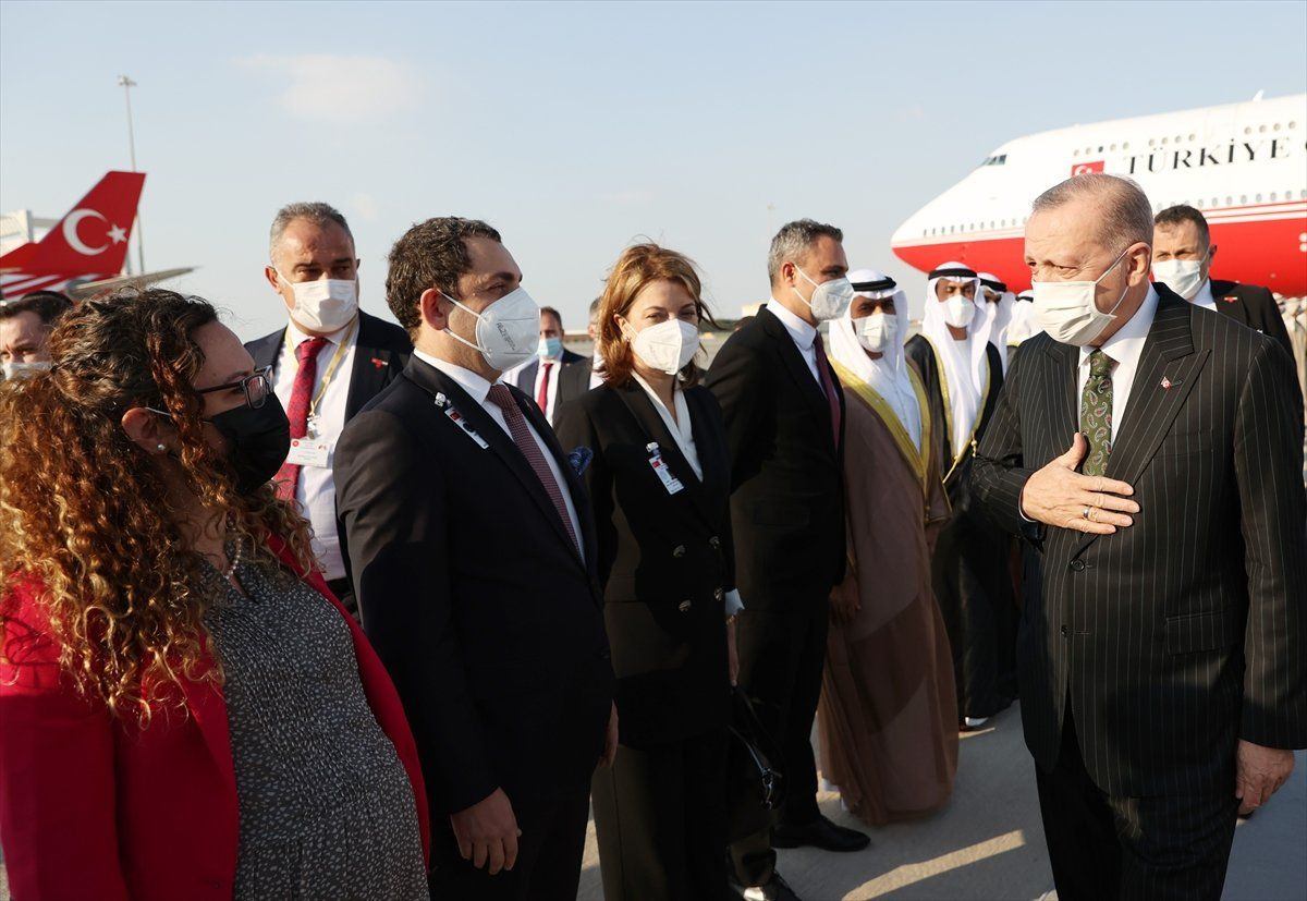 Başkan Erdoğan, Birleşik Arap Emirlikleri'nde! İşte dikkat çeken kareler