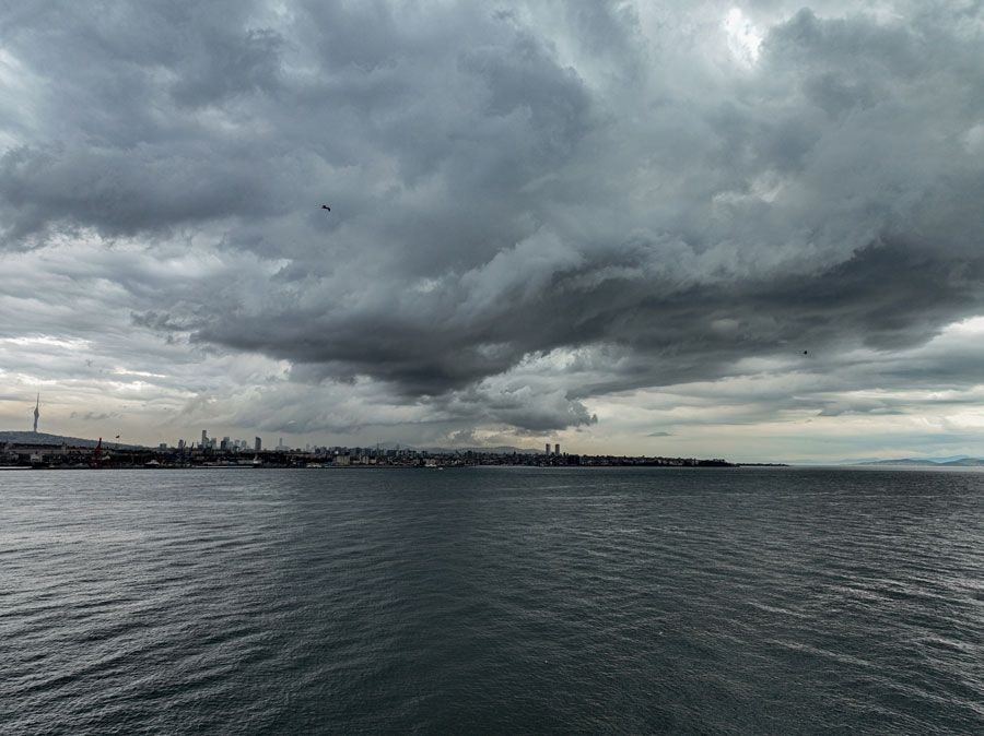 Görüntüler bugün çekildi! İstanbul'da gündüz geceye döndü