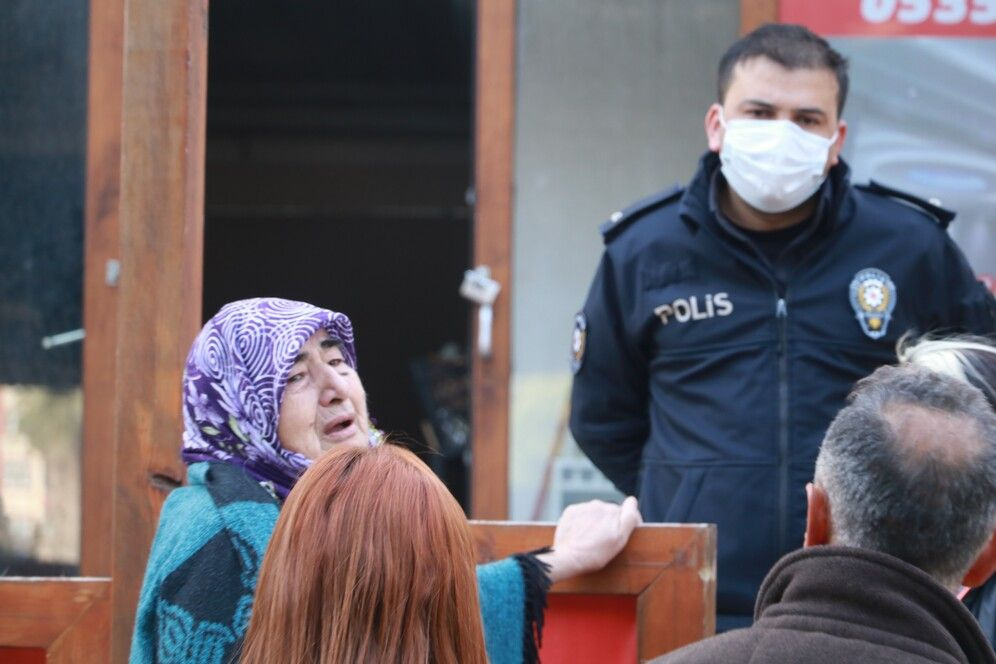 Antalya'da acılı annenin dünyası başına yıkıldı! Feryatları yürek dağladı: Gözyaşlarına boğuldu