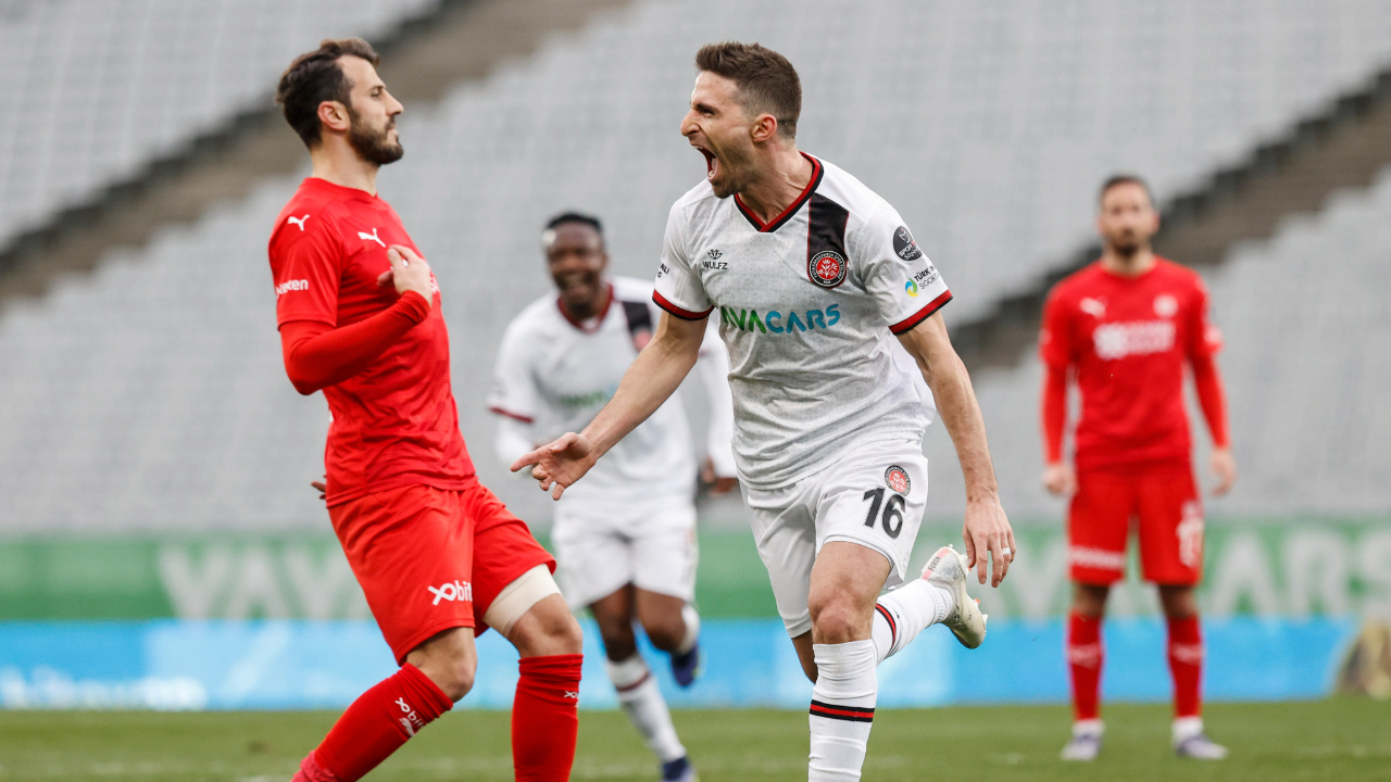 Fatih Karagümrük konuk ettiği Sivasspor'u tek golle geçti