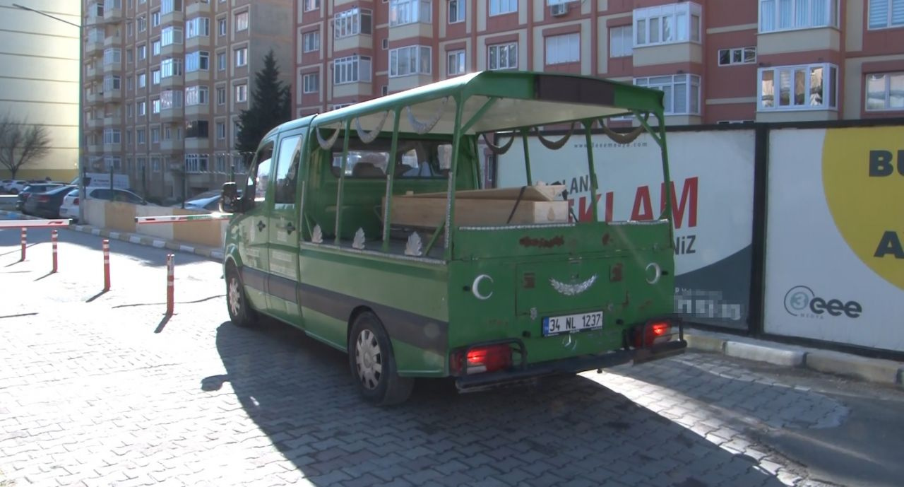 İstanbul Beylikdüzü’nde kan donduran olay! Bir anne 3 yaşındaki oğlunun boğazını kesip öldürdü