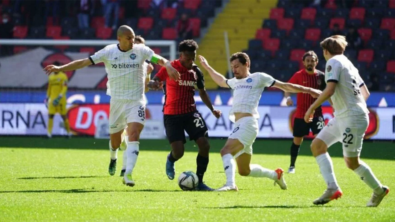 Gaziantep FK Adana Demirspor karşısında dağıldı! İki penaltı kaçtı