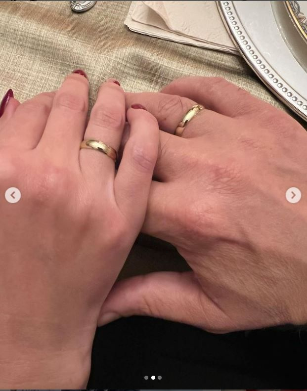Mustafa Sandal ve Melis Sütşurup evlilik için ilk adımı attı nişanlandılar Melis Sütşurup kaç yaşında