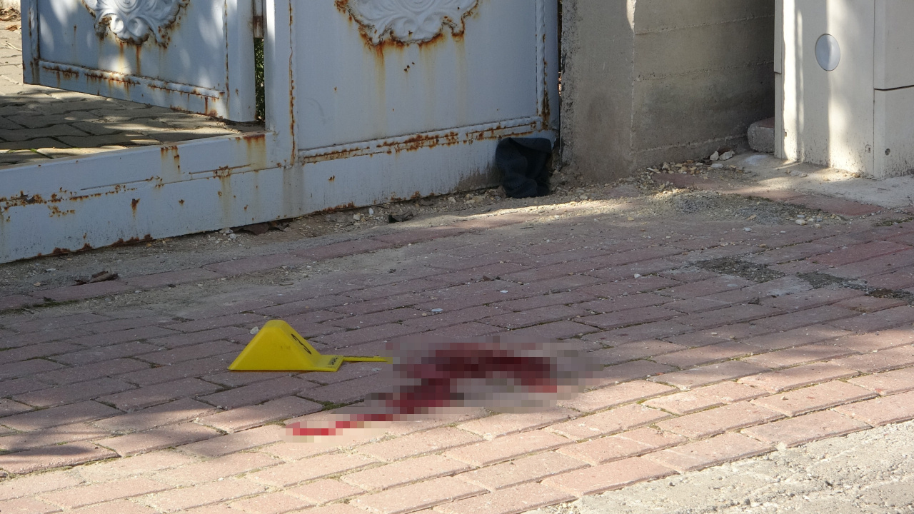 Uşak'ta 79 yaşındaki adam 76 yaşındaki adamı cami dönüşü başından vurdu
