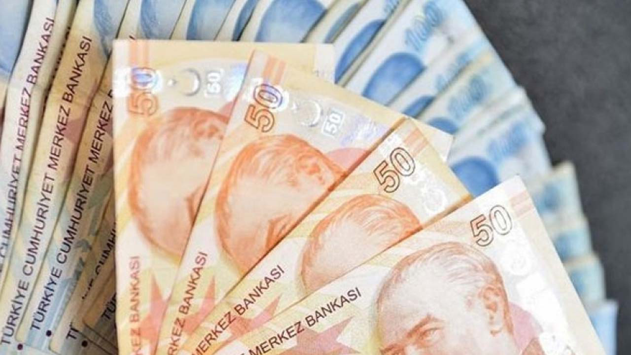 Merkez Bankası yeni basılacak 100 ve 50 liradaki imzaları değiştirdi