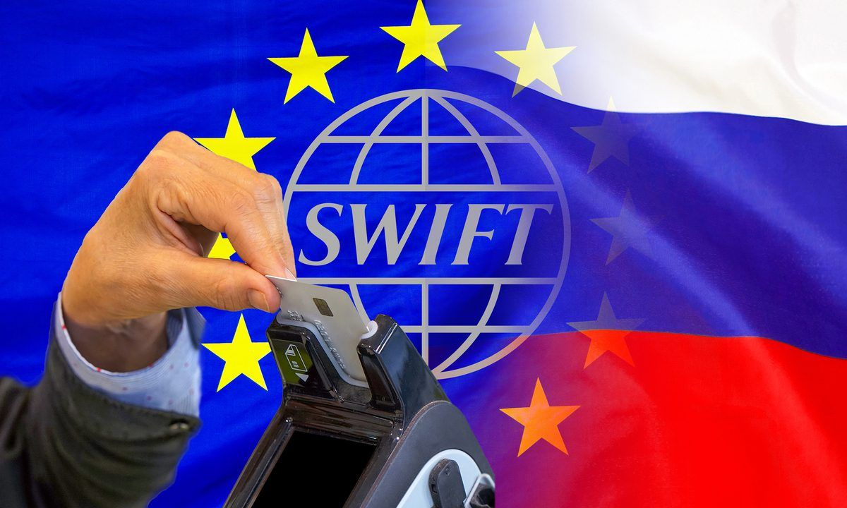 SWIFT nedir? Rusya SWIFT'ten çıkarsa ne olur? Daha önce çıkarılan ülke oldu mu? Meğer 8 yıl önce...