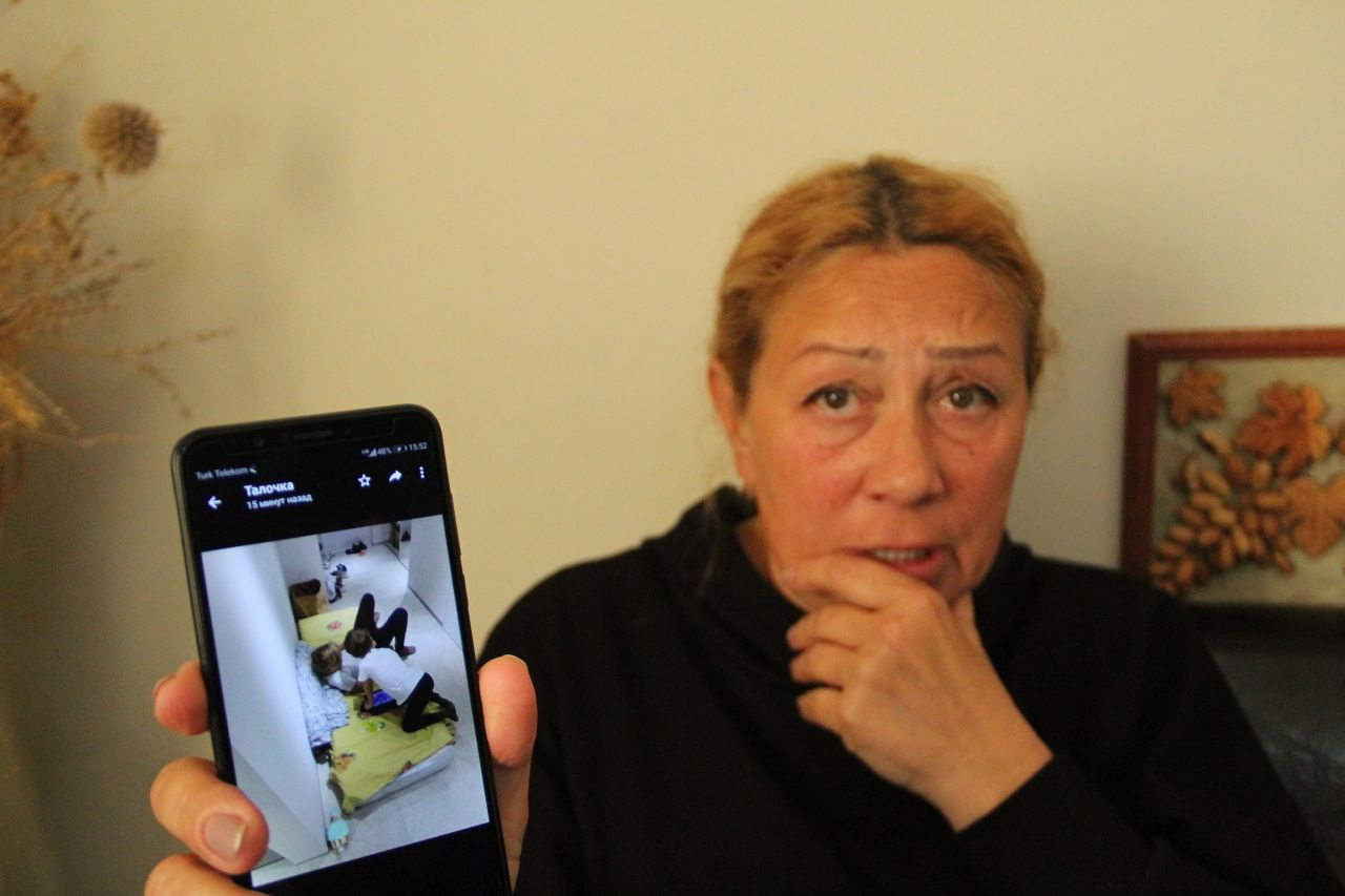 Antalya'daki Ukraynalılar telefon başından ayrılmıyorlar: Kaç gecedir yatamıyorum