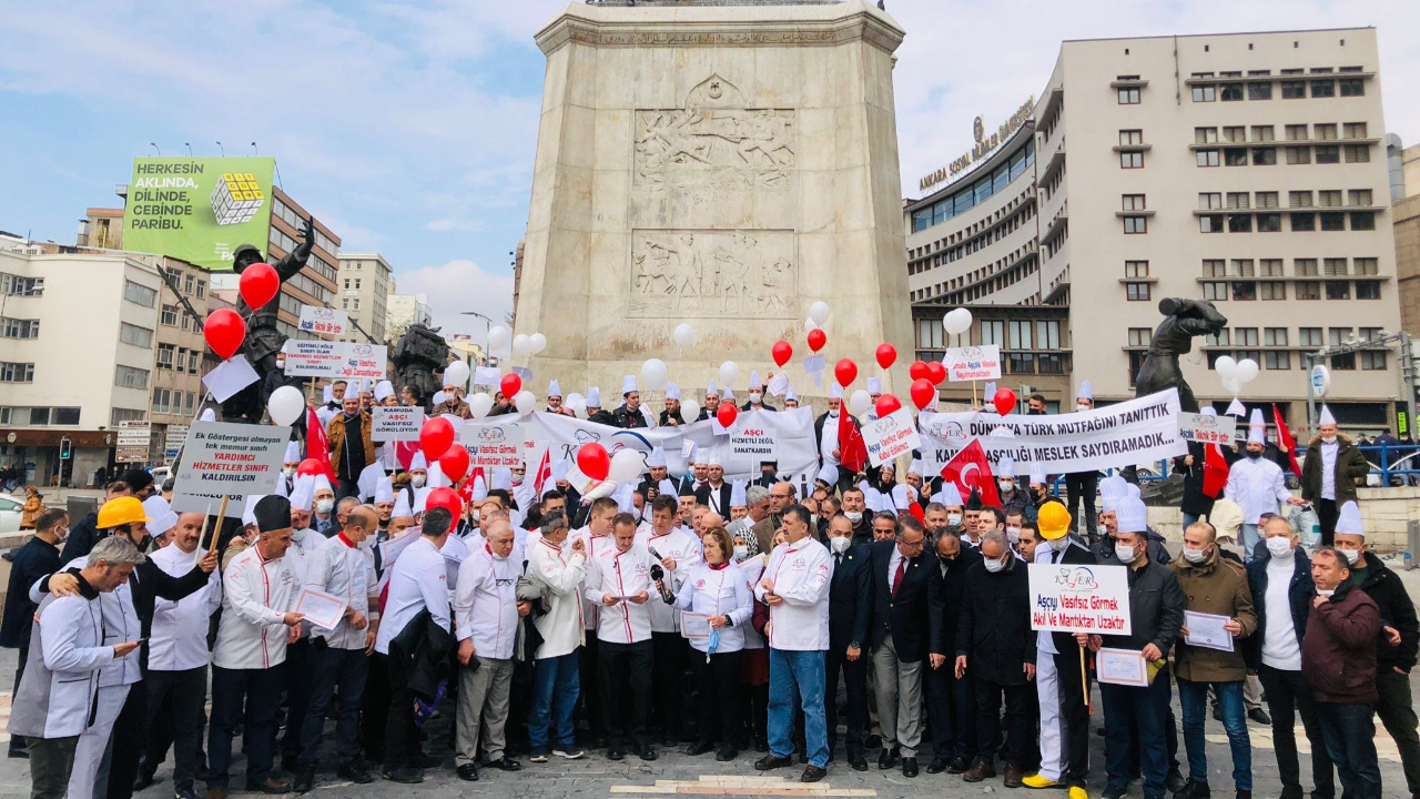 Yüzlerce aşçıdan Ankara'da 3600 ek gösterge eylemi: Farklı unvanlara atanması yapılmalı