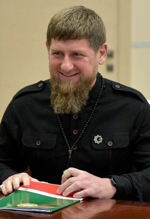 Çeçenistan lideri Ramazan Kadirov kimdir? Şeytan Prada giyer o da giydi