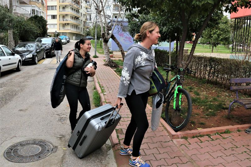 Ukraynalı gelinler Antalya'da seferberlik başlattı