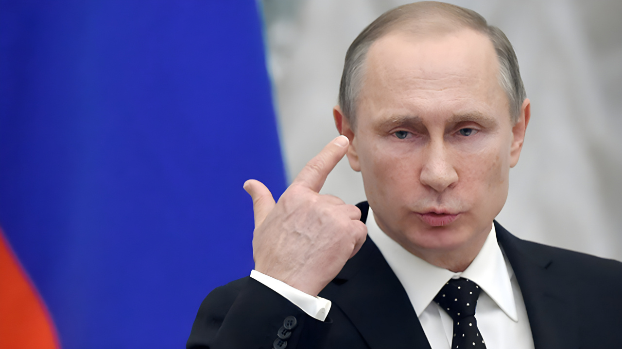 Putin'den şok suçlama: Rusya'yla iş birliği yapan ülkelere şantaj yapıyor