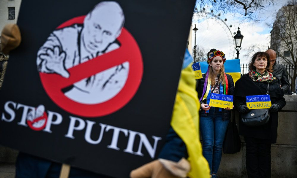 Rusya lideri Putin'e kuşatma! Kendisine de tüm oligarklarına yasaklar geldi