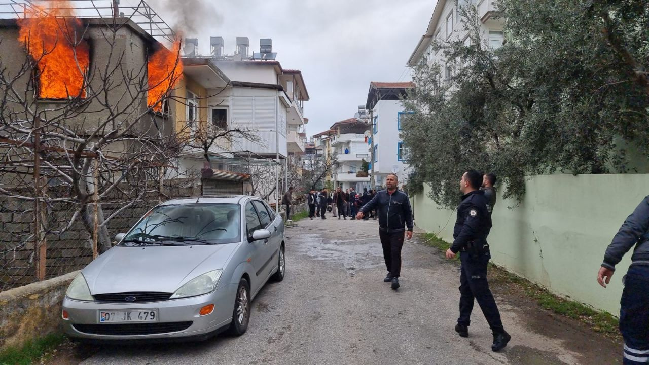 Antalya'da yaşlı kadın gözyaşlarına boğuldu! Yarısı yanmış halde bulundu