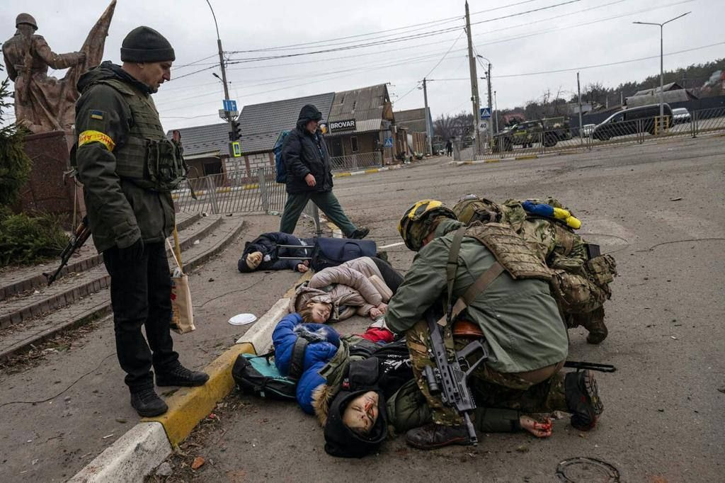 Savaşın en acı fotoğrafı! Rus hava saldırısıyla bir anne ile iki yavrusunu katletti