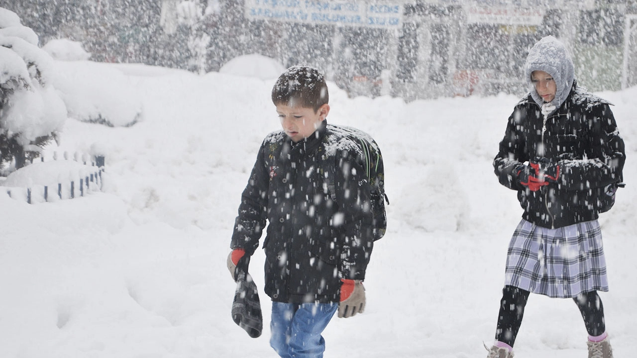 Zonguldak'ta okullar yarın tatil mi 10 Mart kar tatili açıklaması