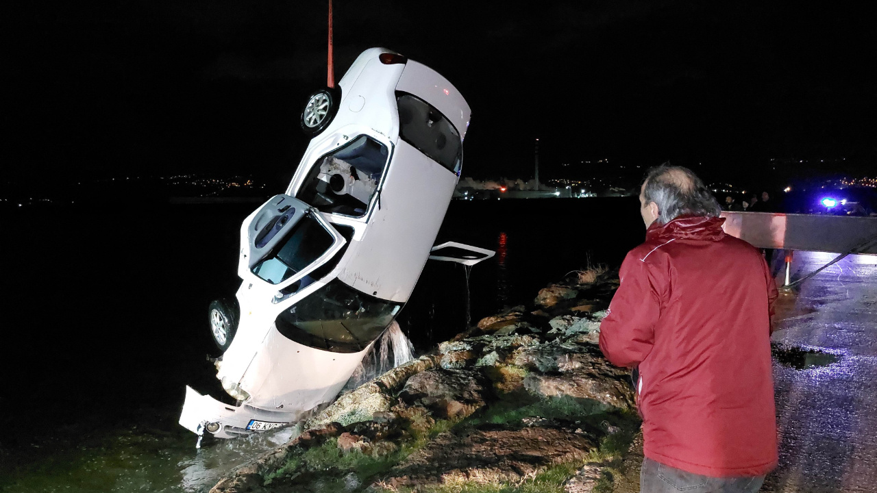 Samsun'da otomobil denize uçtu! 3 çocuk babası boğularak can verdi